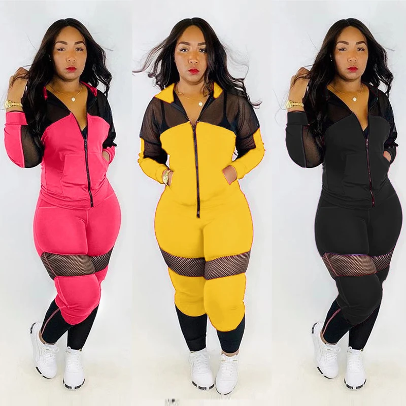 Женский модельный костюм из двух предметов толстовка с капюшоном и штаны