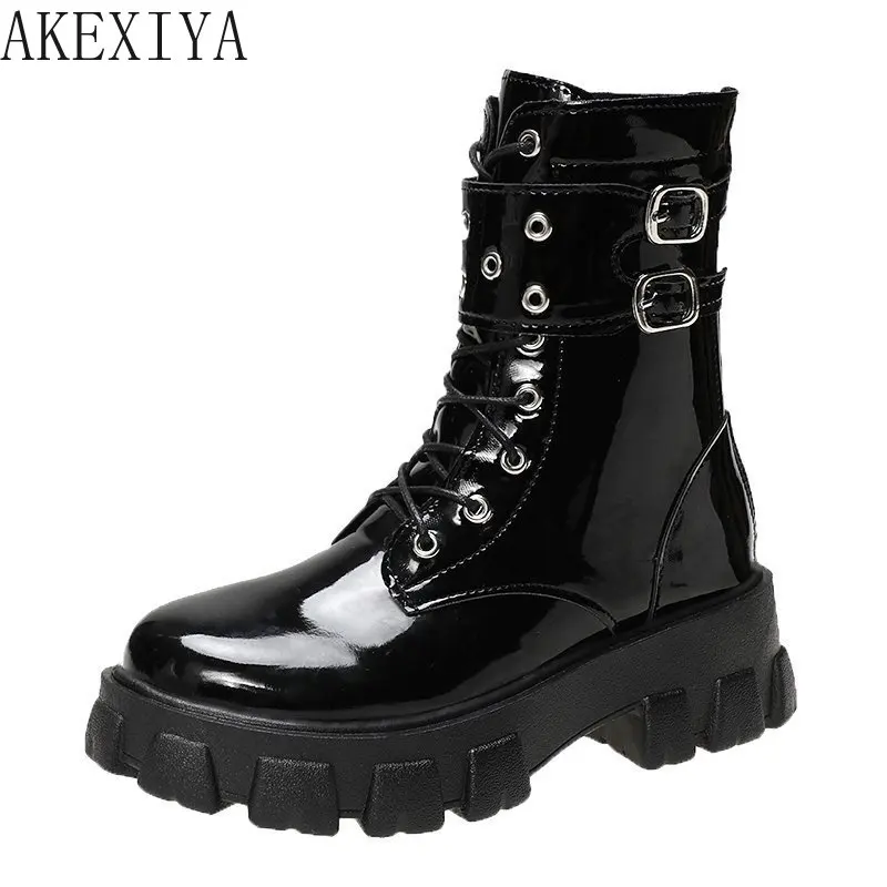 

Autumn and Winter New Artificial Leather Thick-soled Round Head Belt Buckle Short Boots Motorcycle Boots Warm Women's Boots