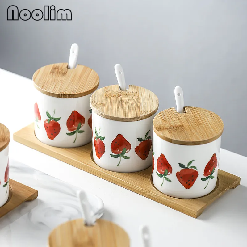 Strawberry Condiment Salt Tank Seasoning Box Nordic Style Jar Ceramic Spice with Bamboo Tray Set Kitchen Supplies | Дом и сад