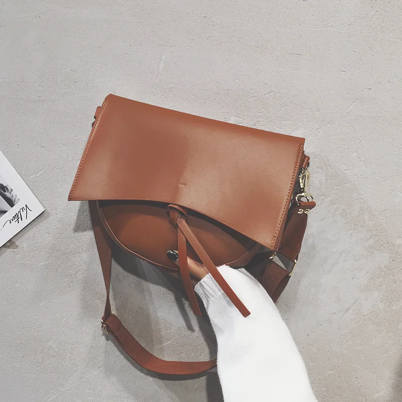 

Spring Women's Big Bag 2021 New European and American Simple Picture-mother Bag Retro Broadband One-shoulder Messenger Bag