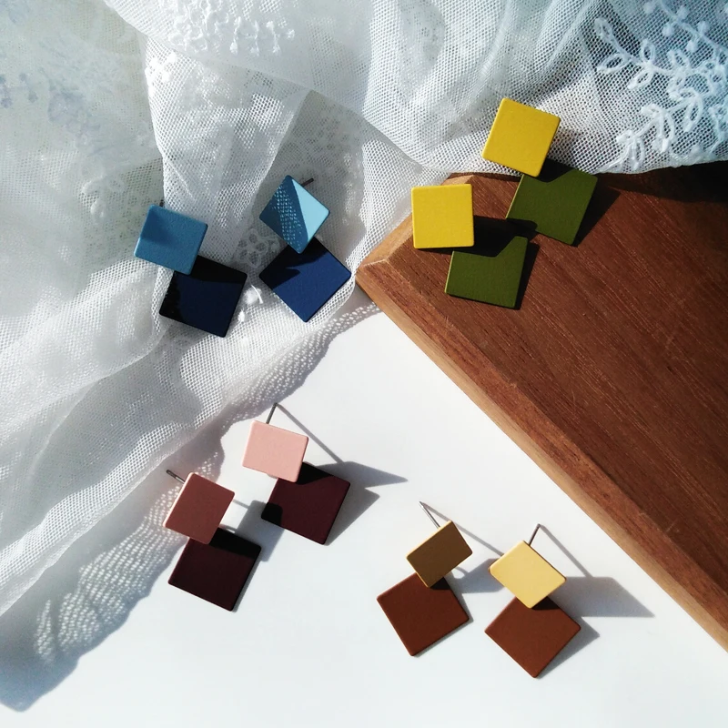 

Japan and South Korea temperament retro candy act the role of geometric stud earrings fashion earrings female color joker