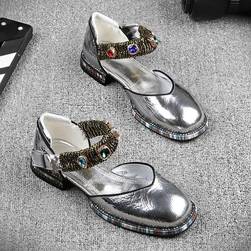 

Women's Shoes