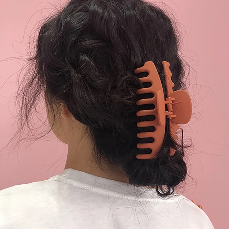 Женская простая темпераментная заколка для волос в комплекте однотонная матовая