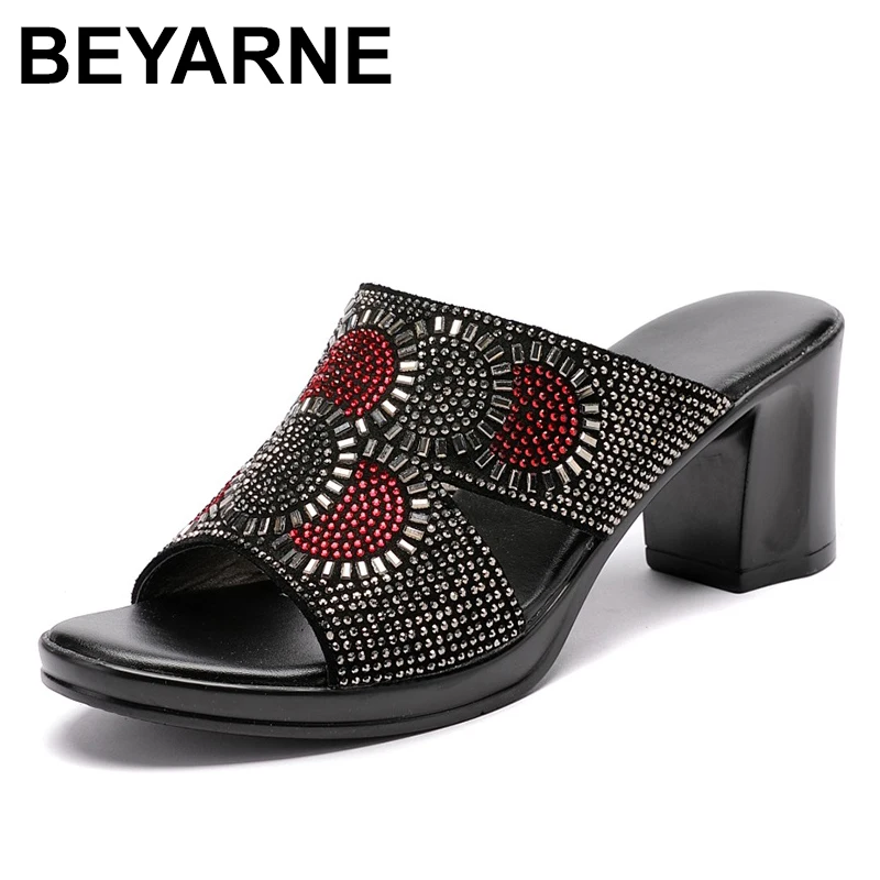 Тапочки женские из натуральной кожи со стразами на высоком каблуке | Обувь