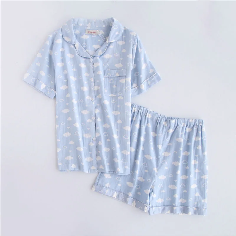 Женский костюм с шортами и коротким рукавом из хлопка | Женская одежда