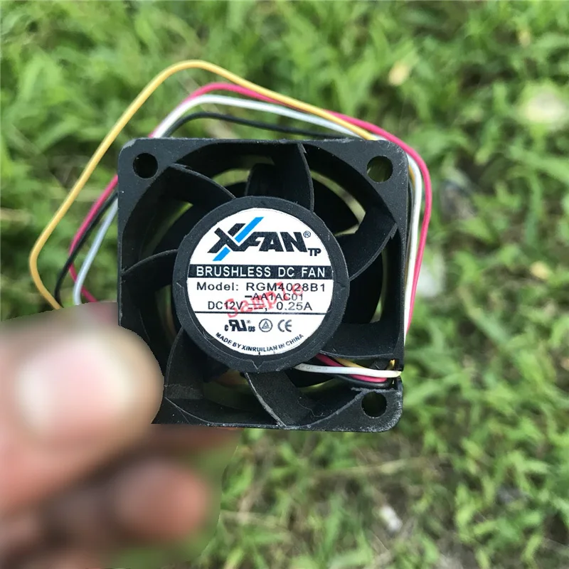 

Оригинальный XFAN RGM4028B1 12 в 0,25 а 4 см 4-линейный тихий ШИМ Вентилятор охлаждения воздуходувка