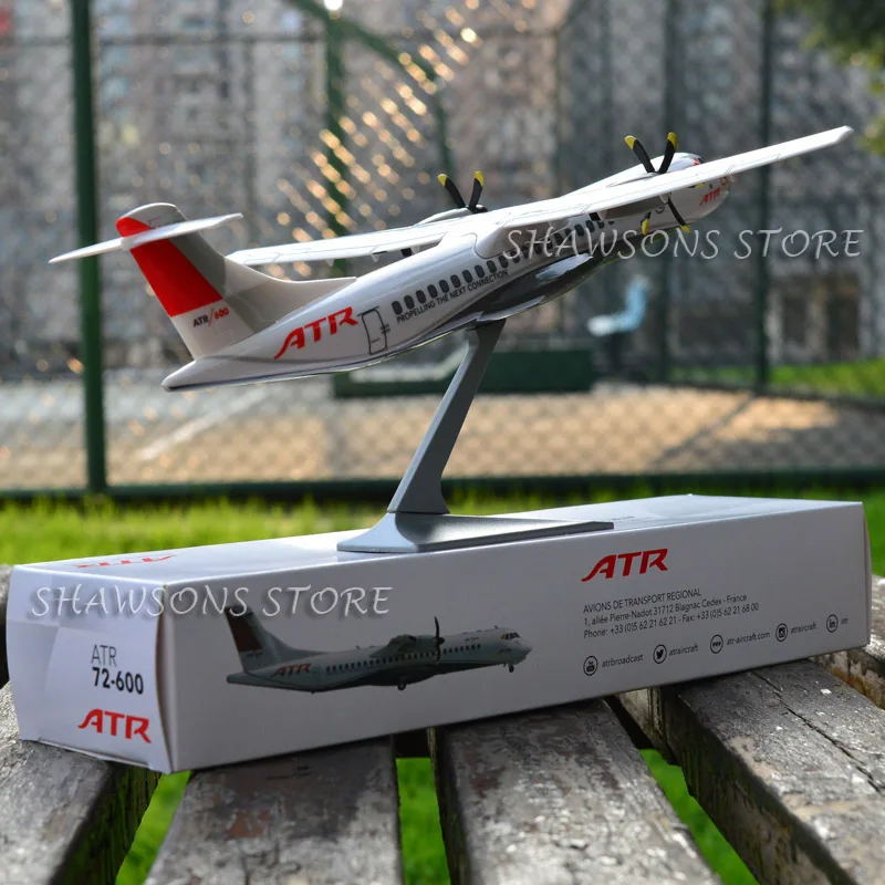1: 100 масштабе Игрушечная модель самолета коллекция ATR 72 600 Airliner Plane миниатюрная