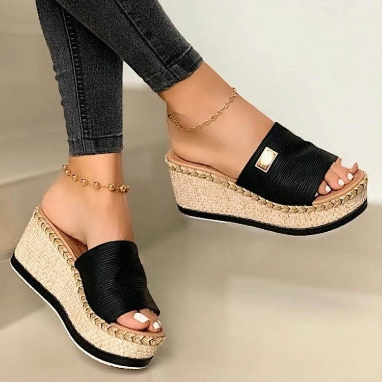 

Summer Women Wedge Slippers Platform Flip Flops Soft Comfortable 2020 New Casual Shoes Outdoor Beach Sandals Ladies Slides