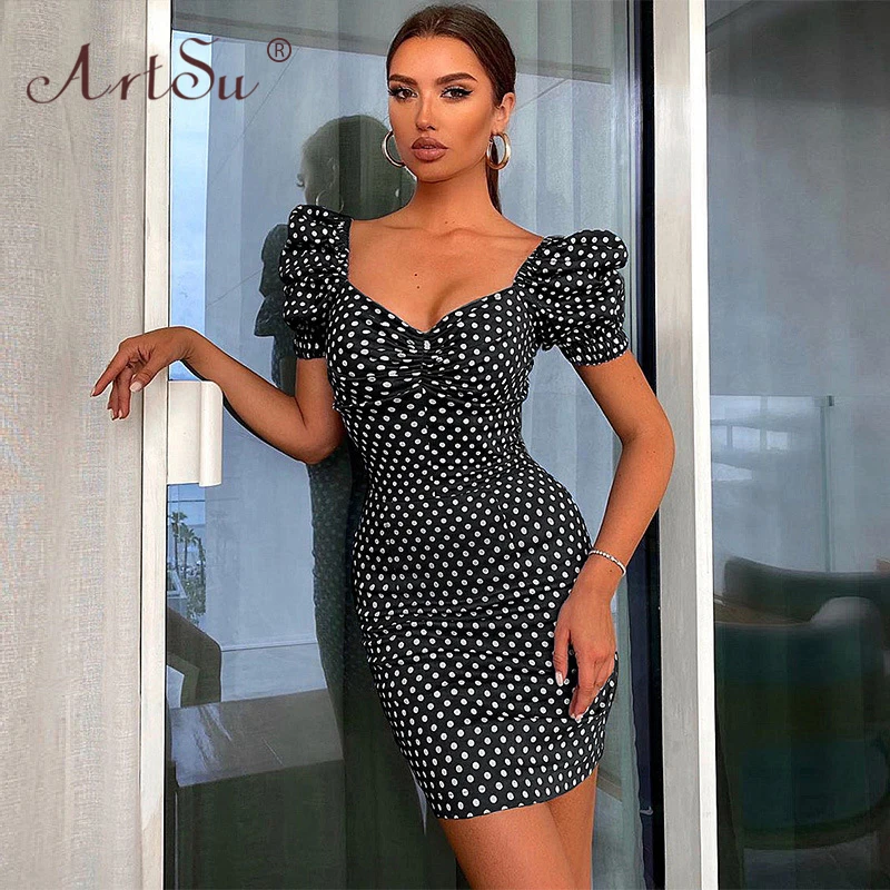 Женское мини-платье в горошек с открытой спиной и рукавами-фонариками | Женская