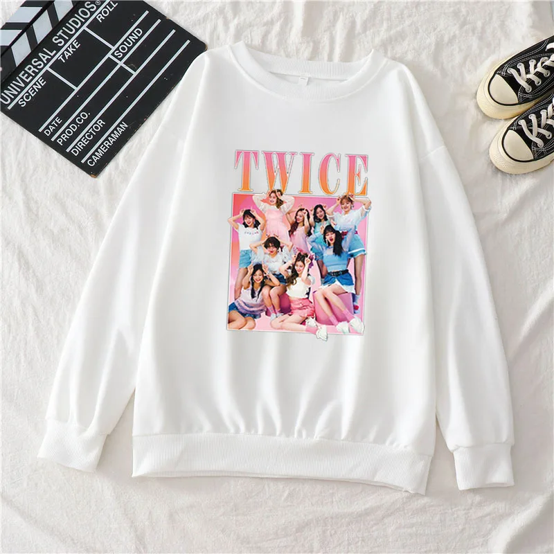 

KPOP TWICE Logo&Member Photo Print Cool Women Round Neck Loose Sprot Sweatshirt Hoodie L11