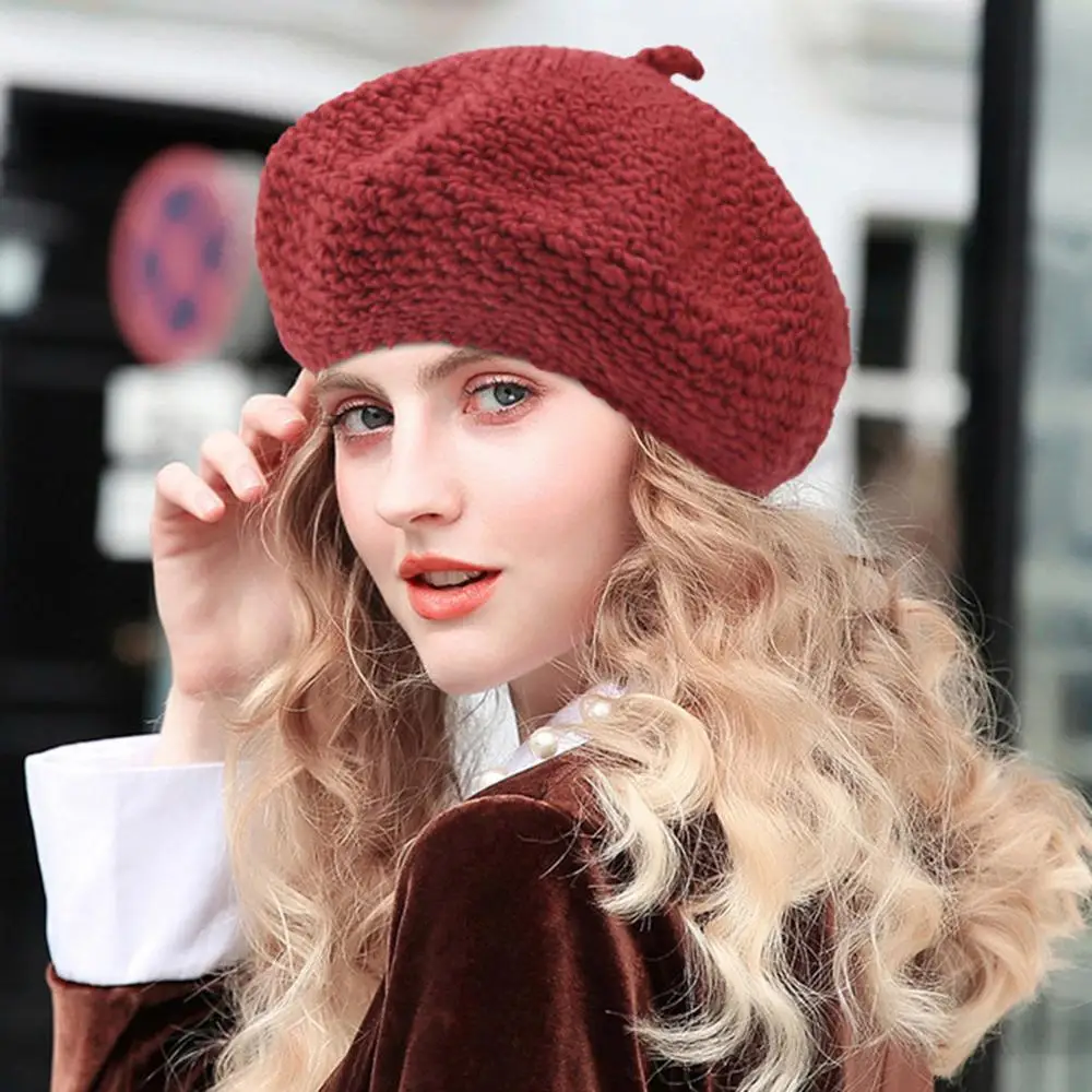 Женский однотонный берет плоская теплая зимняя вязаная шапка с меховым