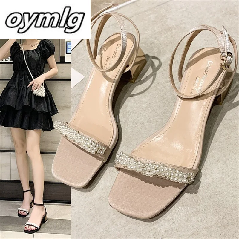 

2021 new summer thick heel temperament fairy style black mid-heel with pearl fashion high-heeled sandals women fashion shoes