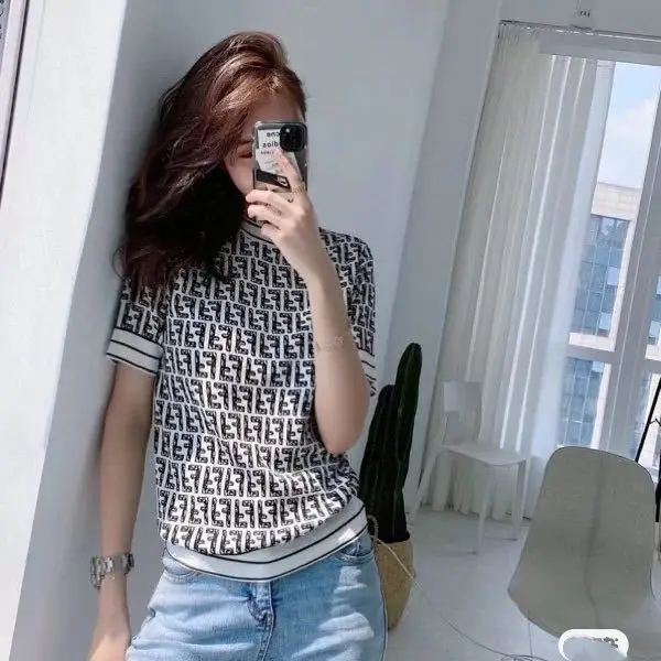 

2020 new high quality and versatile round neck T-shirt ice silk mini shirt slim double f-letter jacquard knitting top