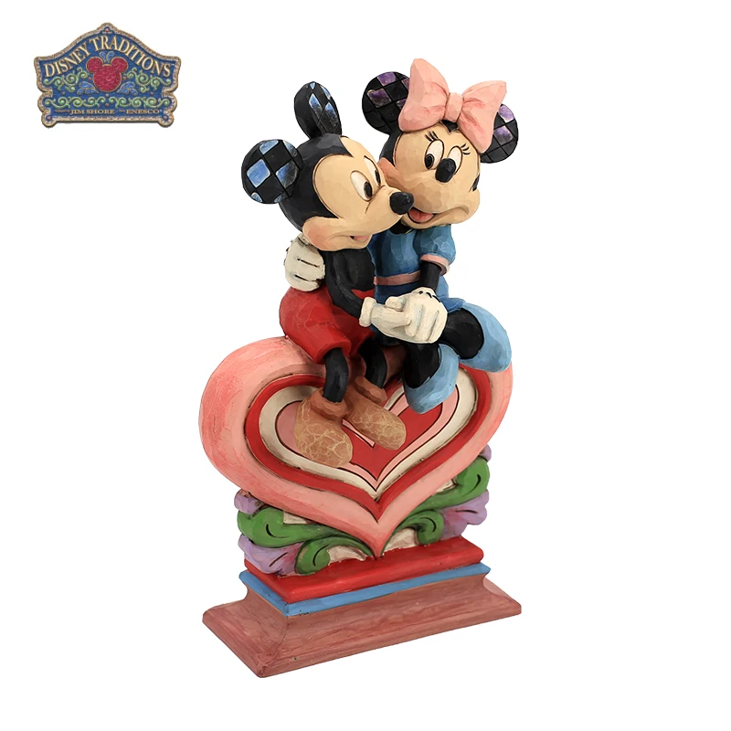 

Disney Showcase Collection Mickey and Minnie Mouse Action Figure Sweet Heart Toys