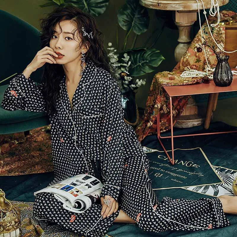 Женский пижамный комплект из мягкого шелка Элегантная атласная пижама с