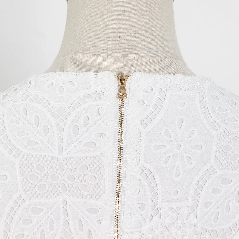 

TWOTWINSTYLE Vintage White Patchwork Lace Dress For Women V Neck Lantern Long Sleeve High Waist Mini Dresses Female 2021 Fashion