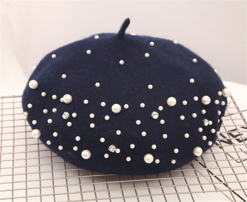 Женский теплый берет из кашемира с жемчужинами во французском стиле B1179 |