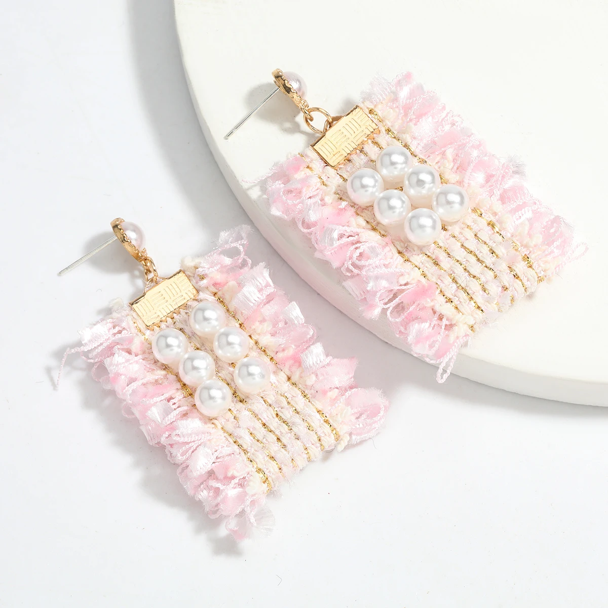 Pauli Manfi простые квадратные металлические серьги с имитацией жемчуга и хлопковой