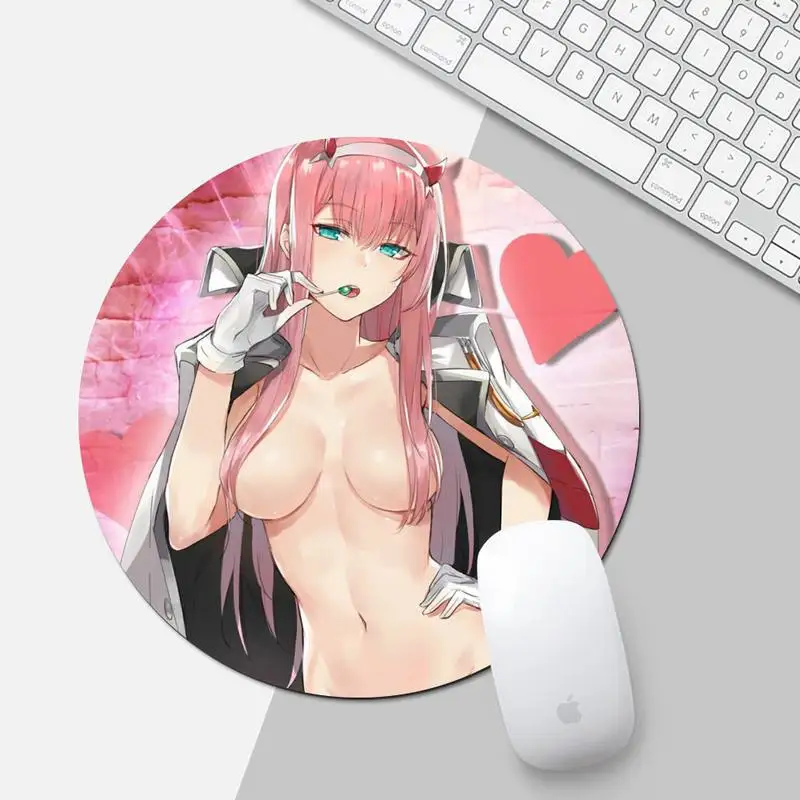 

zero two gamer play mats Mousepad Round Non-slip Cushion