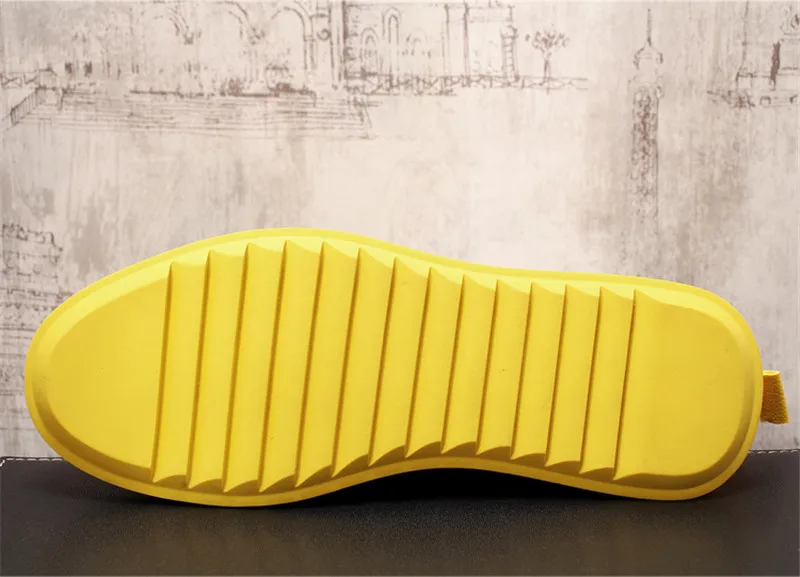 Мужские кожаные кроссовки на толстой подошве черные или Белые Повседневные в