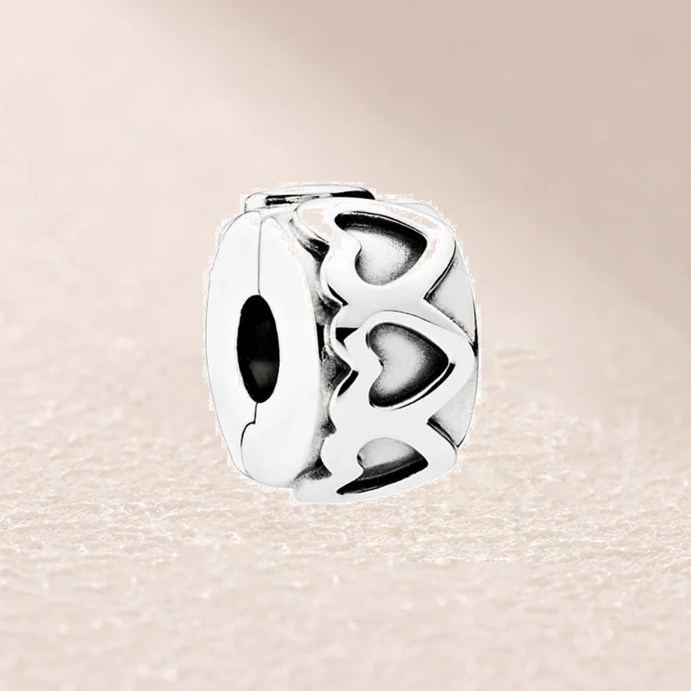 

791978 ROW OF HEARTS SPACER CLIP