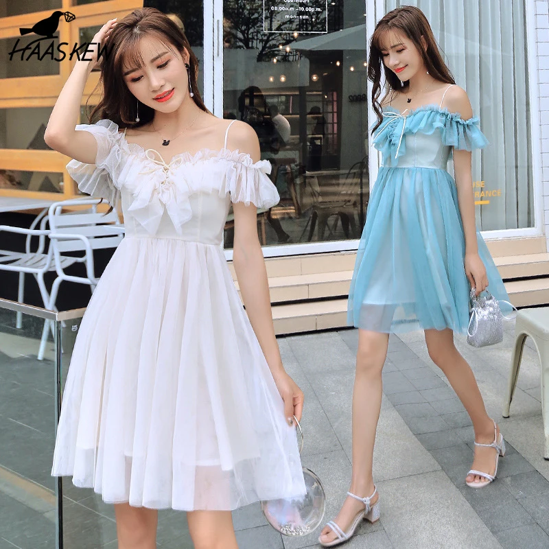 

Женское Сетчатое платье в стиле Лолита, белое платье на бретелях-спагетти с оборками, вырезом лодочкой, открытыми плечами и шнуровкой, милый...