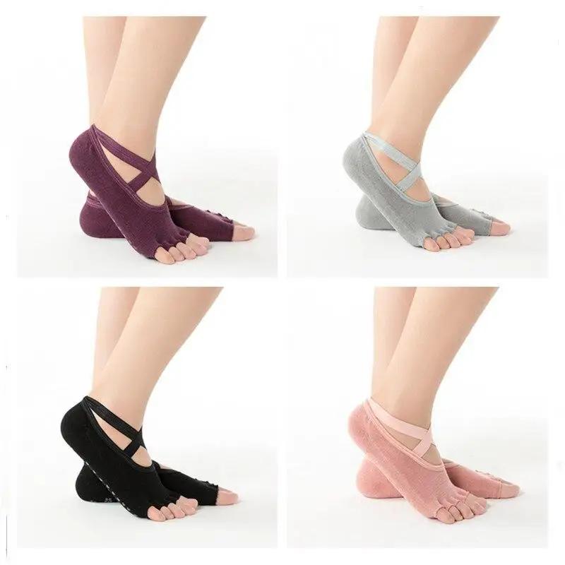 

Hot Sale Cotton Soft Breathable Socks Women Autumn Winter Silicone Non-Slip Sock Slippers for Girls Dance Sport Sock Gift