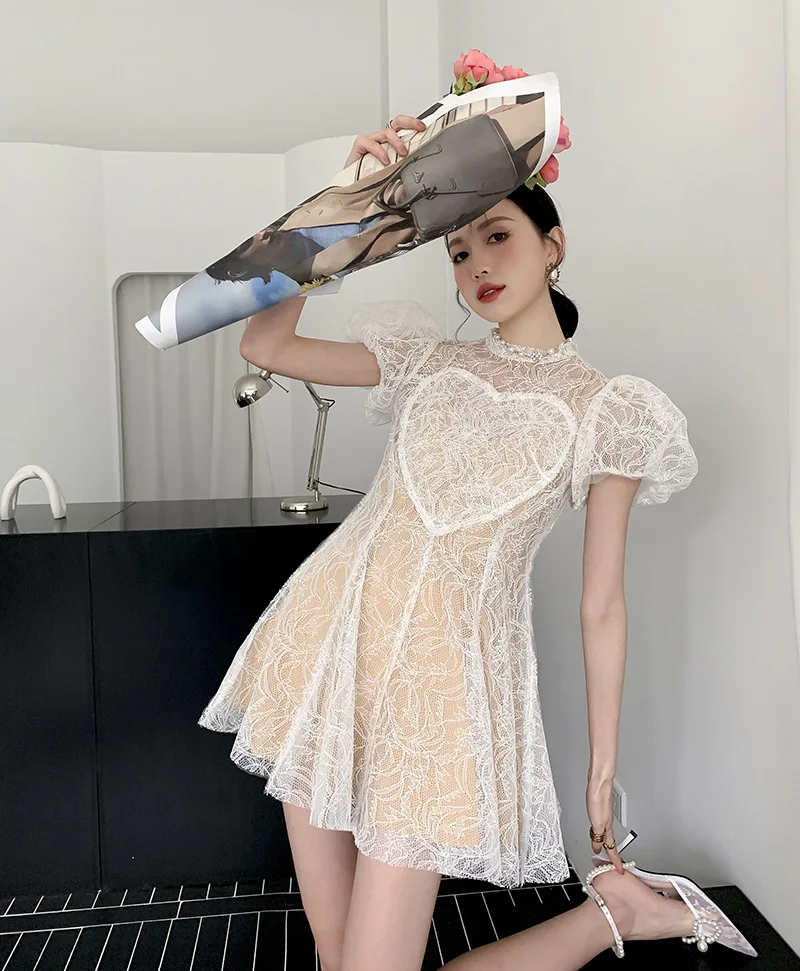 

2021 new love bubble sleeve small dress lace dress women's sense of design small slim dress
