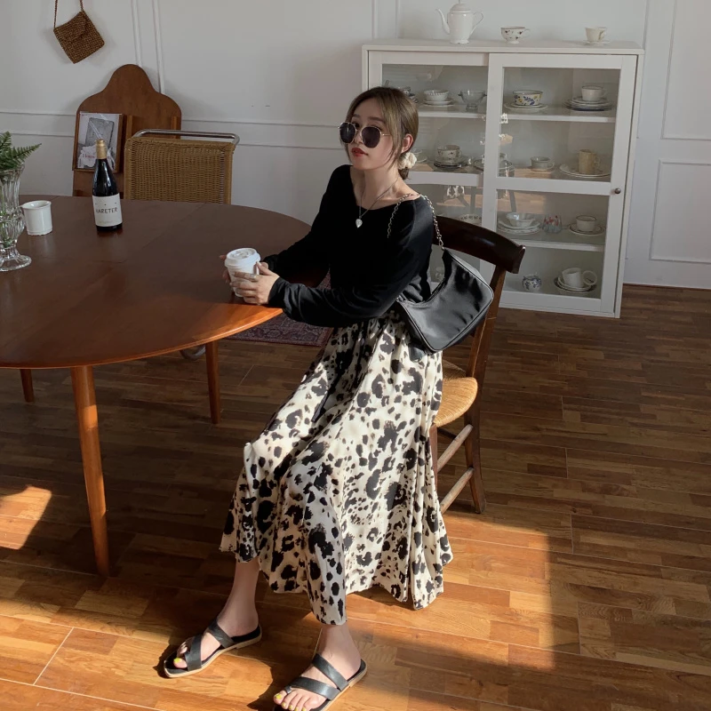 

New Women Print Skirt High Waist Mid-Length Skirt A-Line Korean Kawaii Skirts Ladies Pleated Mid-Calf Sweet Vintage Skirts