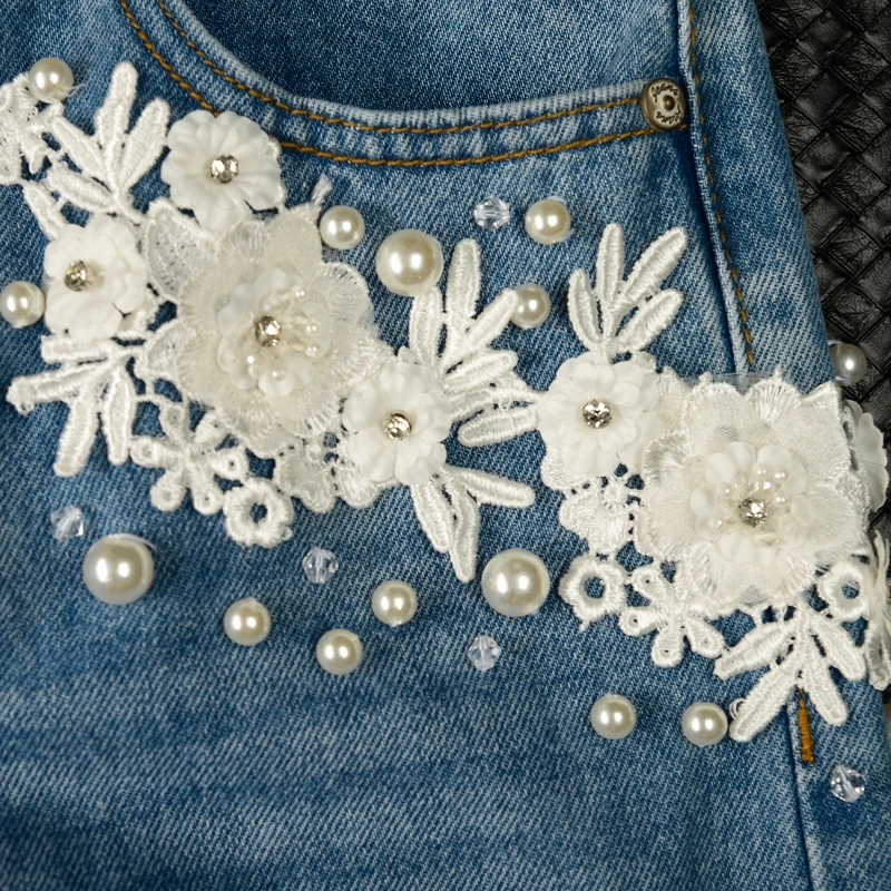 

Winter Beading Jeans Women Fashion Flower Crystal Thicken Straight Trousers Streetwear Light Blue Denim Harem Pants Female