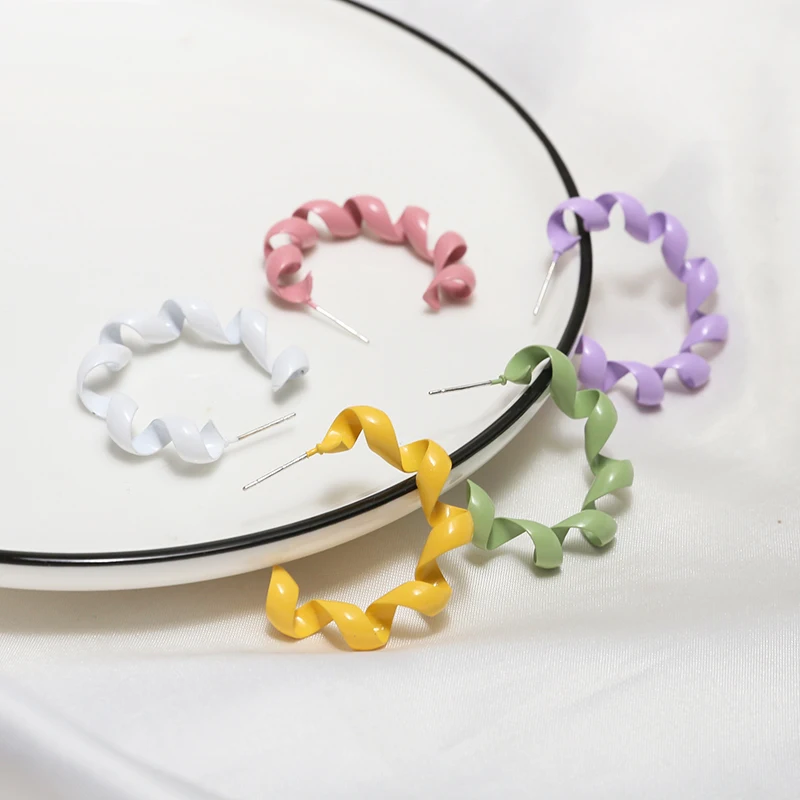 

4 шт девушка ветер телефонная линия Многоцветный Сплав Капельное масло серьги гвоздики для женщин diy ручной работы ювелирные аксессуары мат...