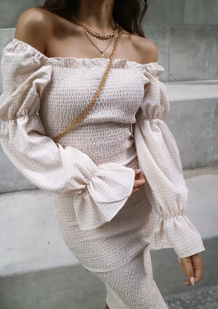

Lady Off Shoulder Slim Pencil Dress Knee-Length Lantern Sleeve Sexy Slash Neck Strapless Dress for Women Elegant Fashion Dresses