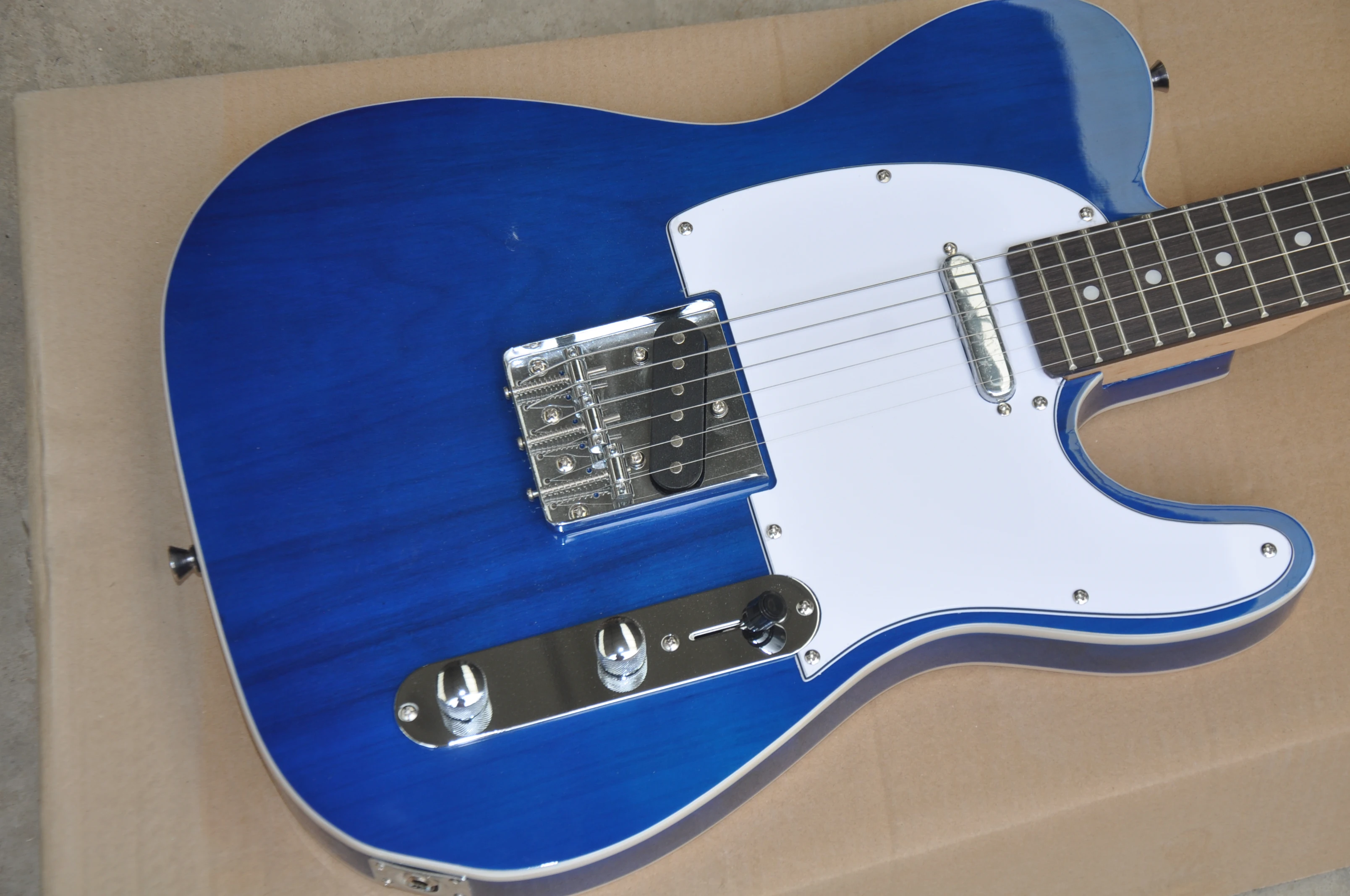 

Chinese guitar factory Newest Custom Natural wood grain transparent blue TL Electric Guitar Double bread edge in stock 62