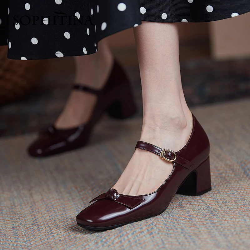 

Women's Shoes