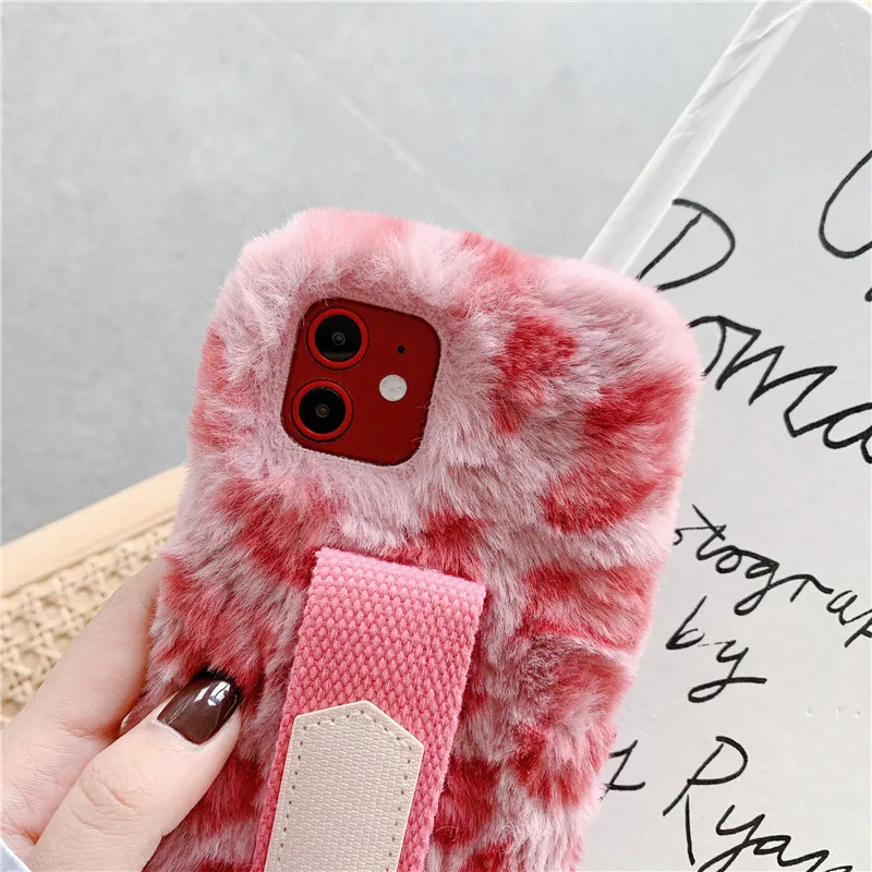 

Cute Warm Plush Leopard Pattern Phone Case For iphone12 11 Pro Max 78plus XS Max XR X SE 2020 Soft Back Cover Fashion Hand Strap