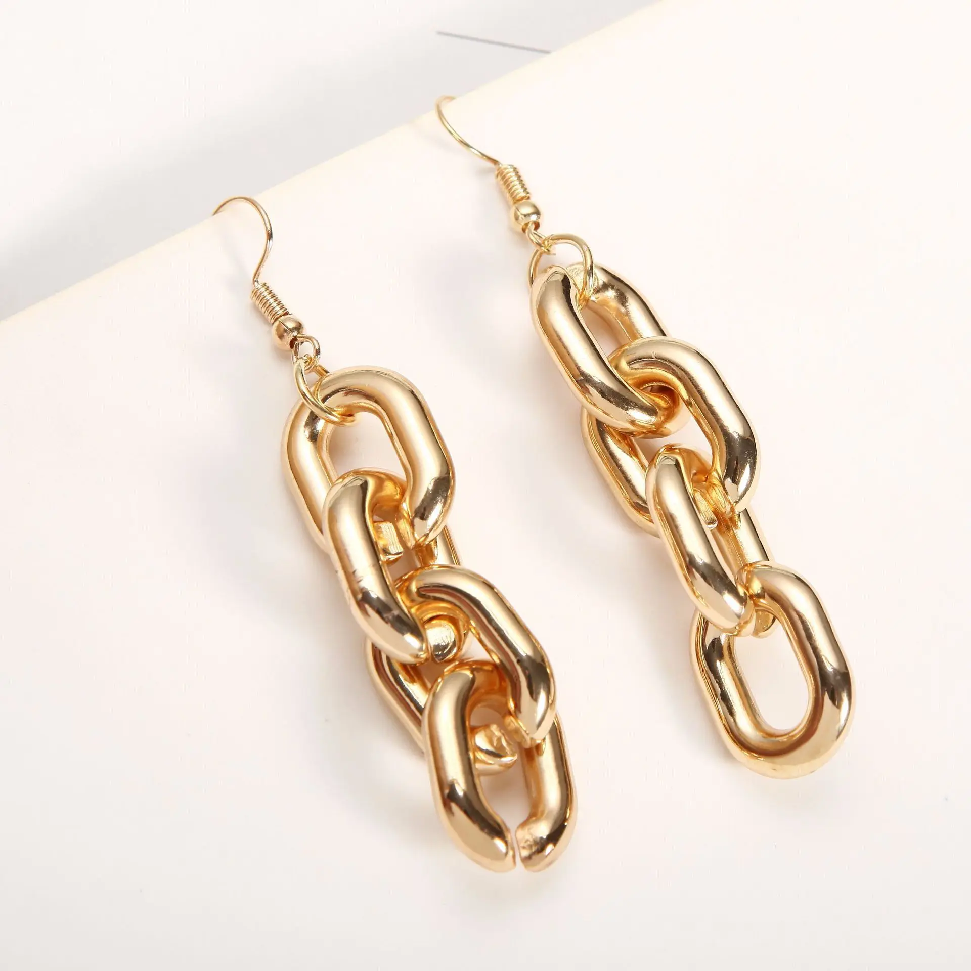 

Personality Candy Color Acrylic Long Chain Statement Earrings Colorful Rainbow Punk Link Chain Earrings For Woman Party Jewelry