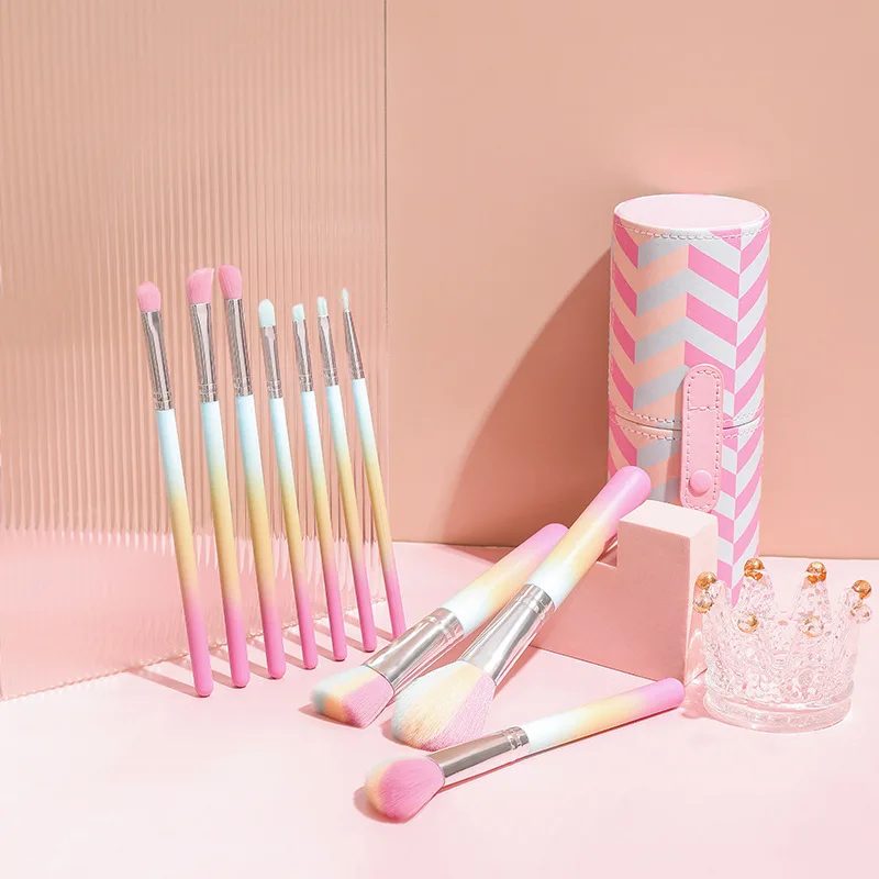 

Новинка, набор из 10 кистей для макияжа с тремя цветами и градиентом, кисть для бровей, тени для век, рассыпчатая пудра, румяна, инструмент для ...