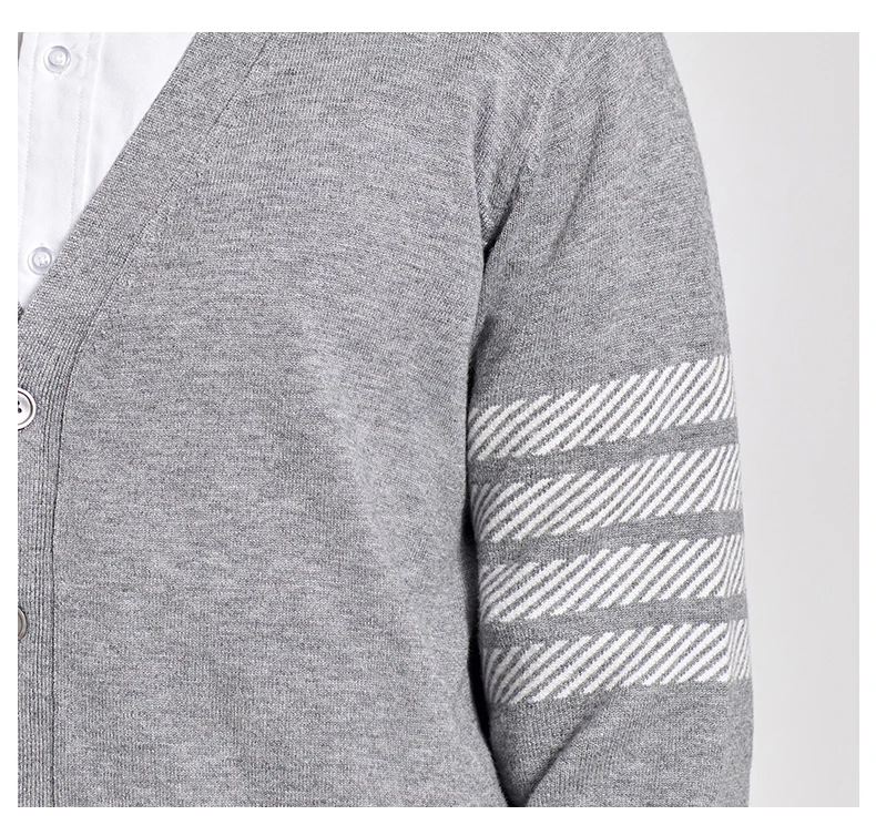 

2021 TB THOM Fashion Brand Sweaters Men Slim V-Neck Cardigans Clothing Striped Dolphin Wool Cotton Spring and Autumn Casual Coat