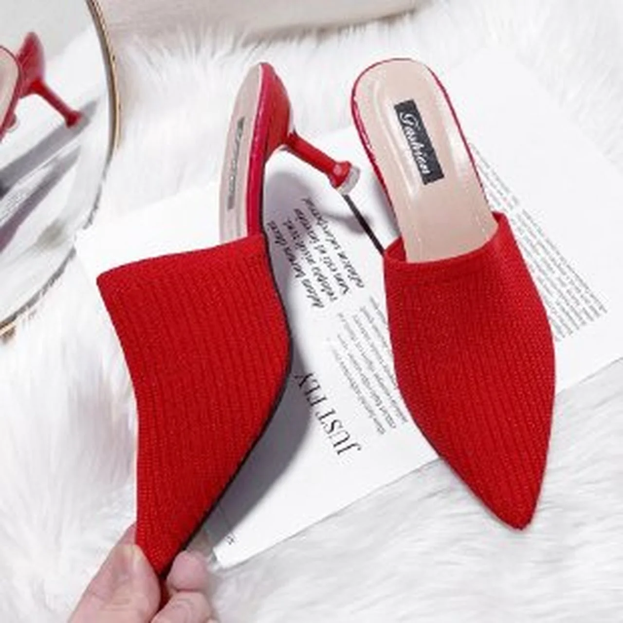 

2021 New Elegant Women Mules Sandal Slip On Pointed Toe Knitting Slides Thin Heel Closed Toe Slipper Dress Sheos