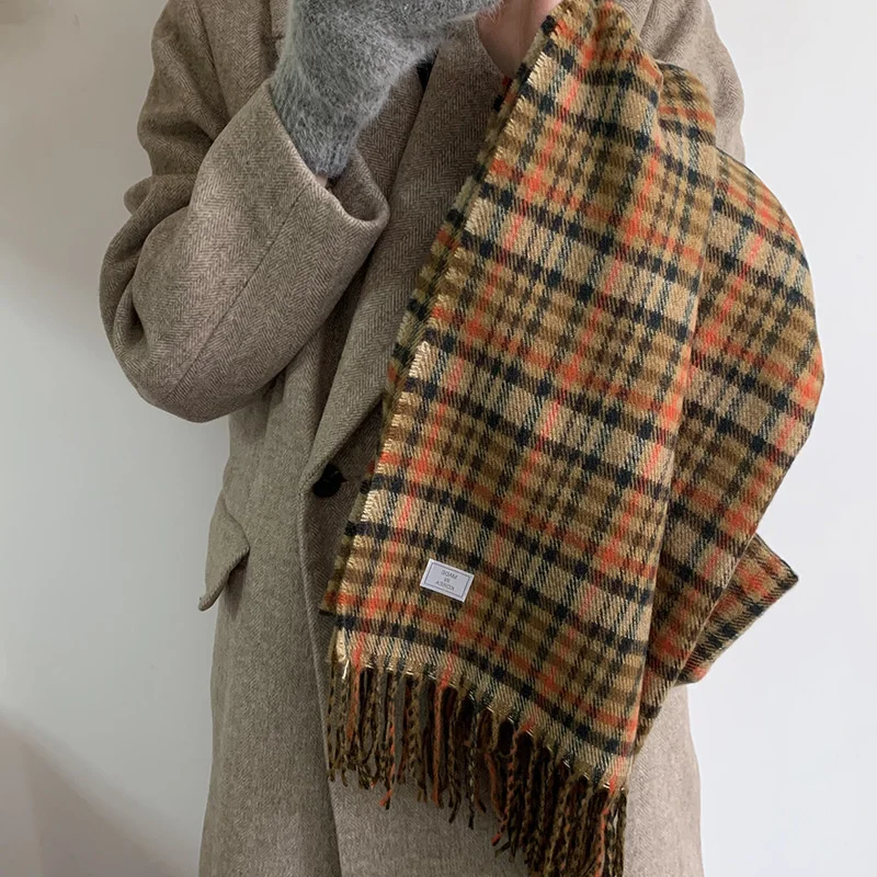 

East gate line Plaid Scarf women's Korean version tassel net red scarf shawl winter warm and leisure Bib