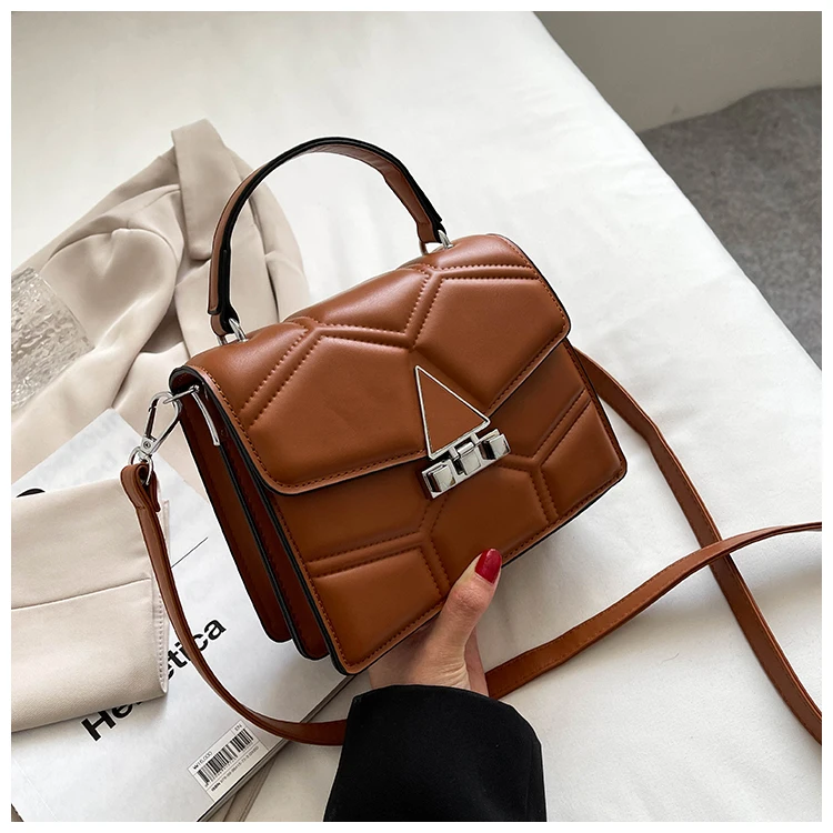 

2021 new high-end Korean version of simple rhombic shoulder bag small square bag fashion messenger female bag