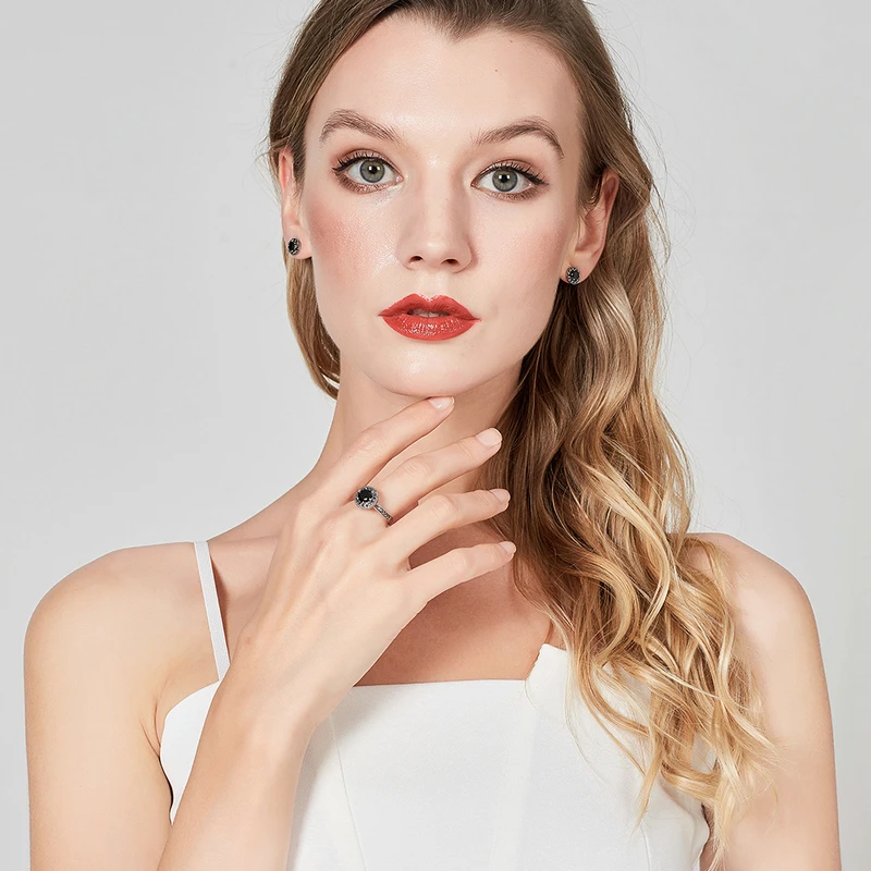 Mytys черное кольцо с кристаллом GP упаковка подарочной коробкой ювелирные изделия