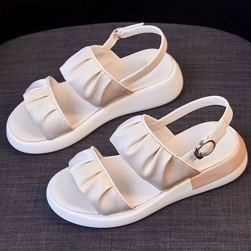 

Летние пляжные женские сандалии 2021 на толстой подошве, плиссированные сандалии из искусственной кожи для отдыха, модные женские римские са...