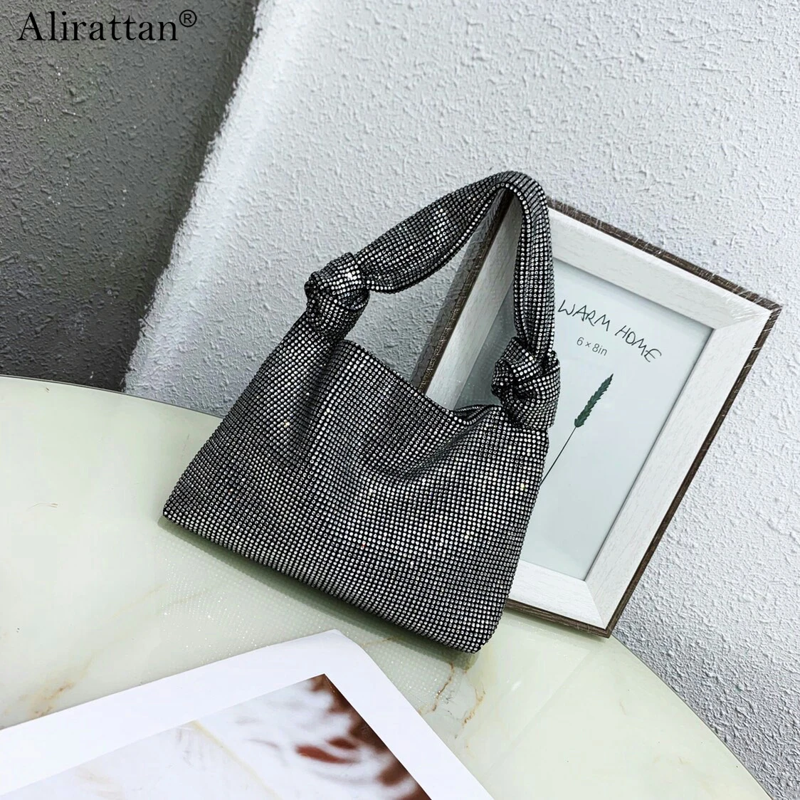 

Alirattan New Trendy Flash Diamond Bag For Women 2021 Fashion Design High Quality Lady Shoulder Bag Banquet Party Bag