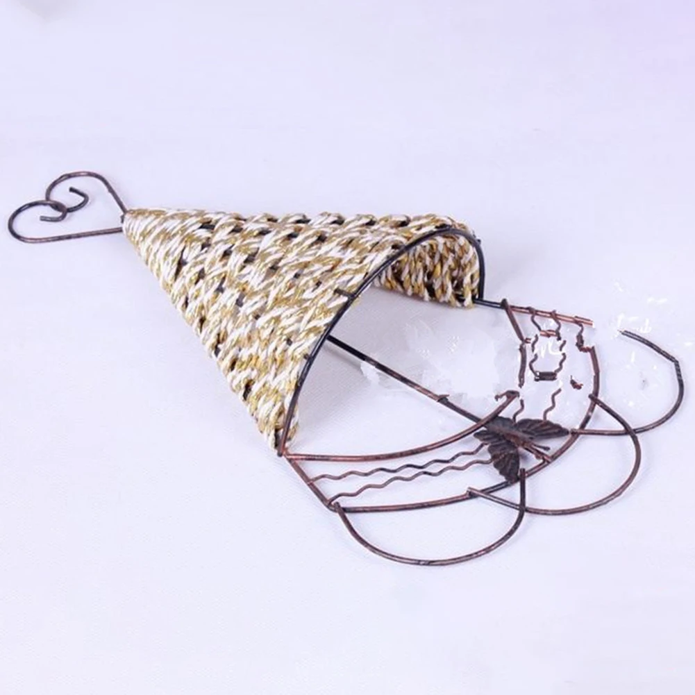 Стене висит плетеная корзина для цветов горшок плантатор стеллаж хранения