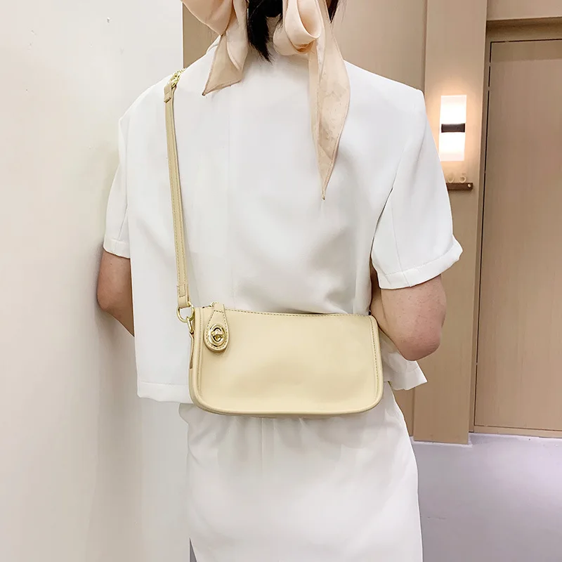 

Fashion Ladies Pearl One-shoulder Underarm Bag 2021 Summer New Korean Version of Simple Casual Chain Messenger Small Square Bag
