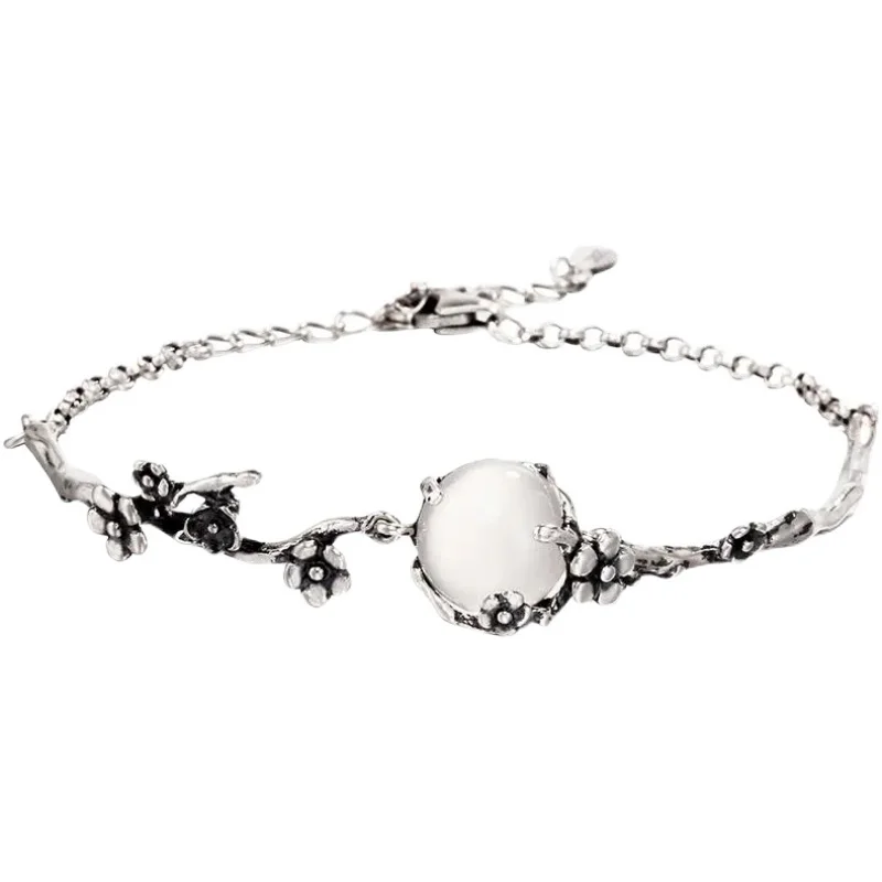 

Yipu Original Handmade S990 Silver Inlaid Moonlight White Chalcedony Plum Blossom Sterling Silver Female Bracelet for Friends