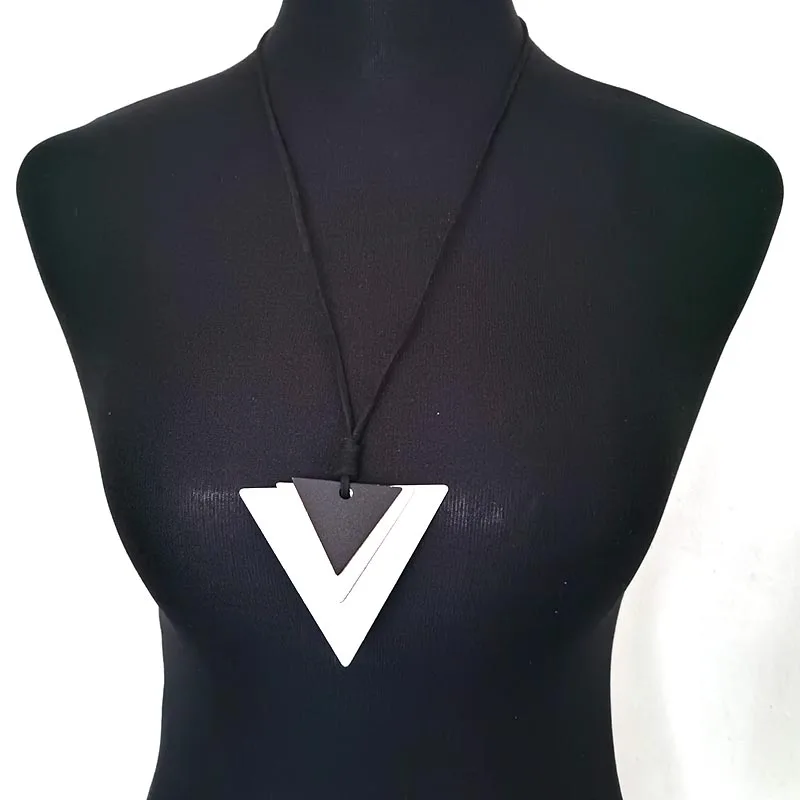 

Triangle Aluminium Necklaces Metal Big Necklaces & Pendants Women Choker Necklace Gothic Fashion Jewelry Accessory Statement