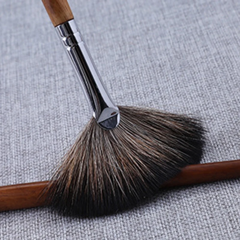 

15Pcs High Quality Retro Wooden Handle Eye Makeup Brush Eyeshadow Concealer Smudge Brow Brush Multi-Function Shadow Kit