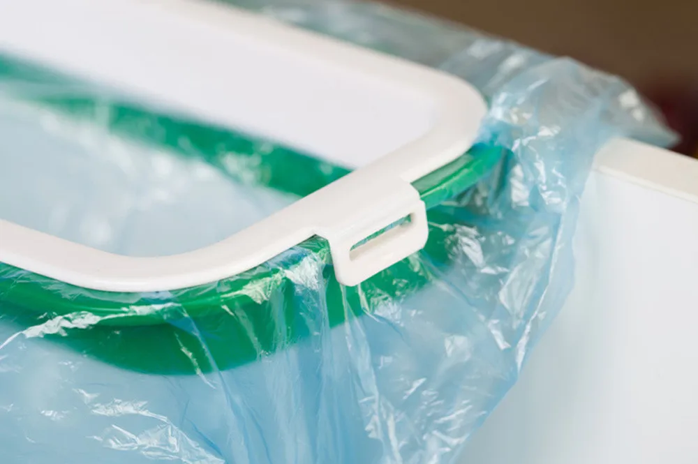 Подвесная стойка для мусора на дверцу шкафа кухонный держатель мусорного пакета